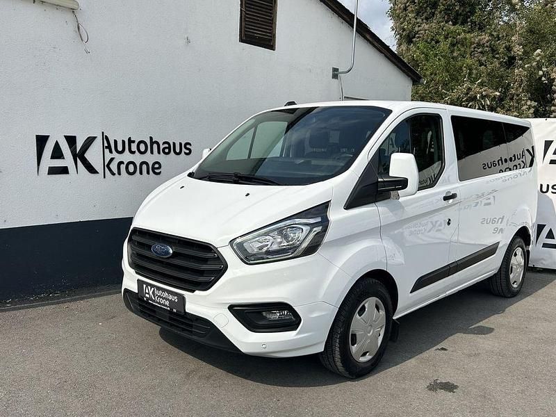 Weiß Gebraucht 2020 Ford Transit Custom Trend Van / Kleinbus | 22.390 € (Fairer Preis) - Bild 1/4