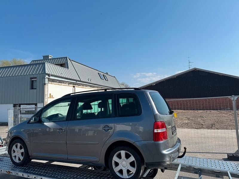 Gebraucht VW Touran 140 PS (102 kW) 2006 Andere farben Van / Kleinbus