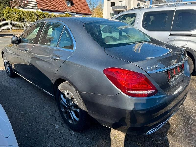 Gebraucht Mercedes C200 Avantgarde 184 PS (135 kW) 2018 Grau Limousine