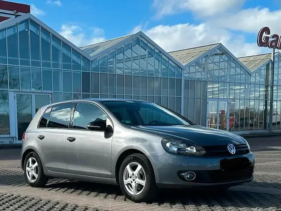 Second-hand VW Golf VII Match 105 CP (77 kW) 2012 Gri Hatchback