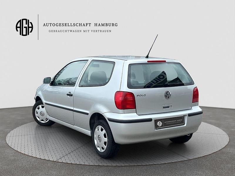 Gebraucht VW Polo Edition 60 PS (44 kW) 2001 Silber Limousine