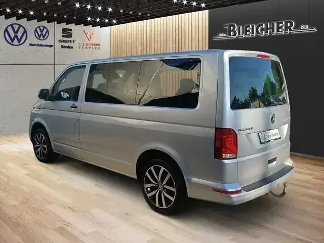 Gebraucht VW Multivan Family 150 PS (110 kW) 2020 Silber Van / Kleinbus