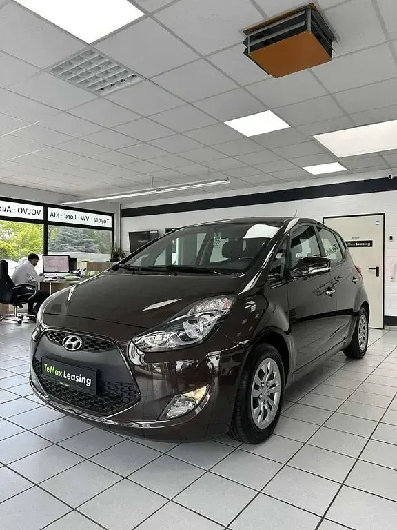 Gebraucht Hyundai ix20 Style 125 PS (91 kW) 2017 Braun Kleinwagen