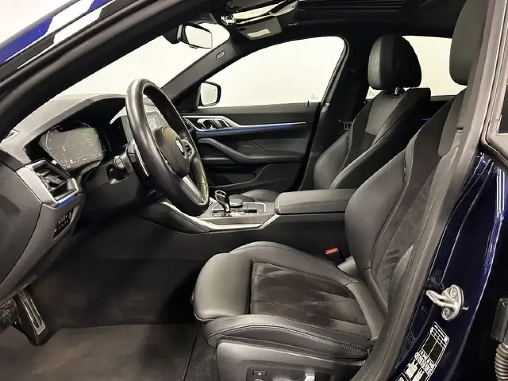 Gebraucht BMW 430 Sport Line 245 PS (180 kW) 2023 Bmw individual tansanitblau (metallic) Coupé