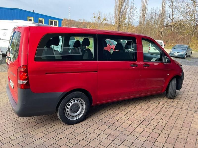 Gebraucht Mercedes Vito 163 PS (119 kW) 2016 Rot Van