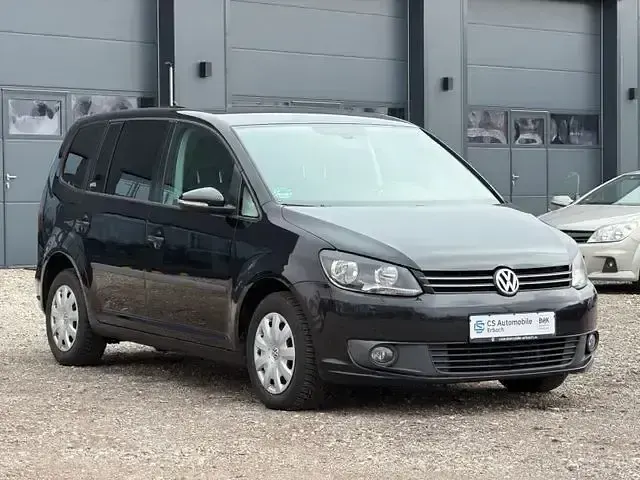 Gebraucht VW Touran 105 PS (77 kW) 2011 Schwarz Van / Kleinbus