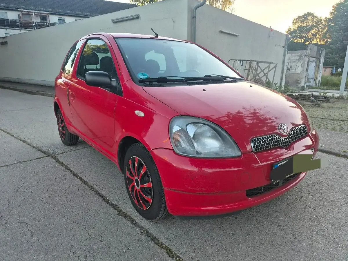 Gebraucht Toyota Yaris 86 PS (63 kW) 2002 Rot Kleinwagen