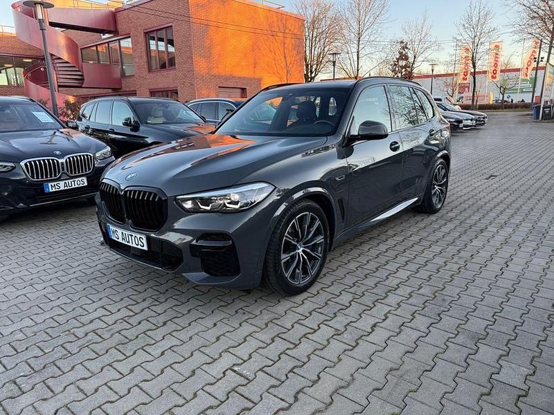 Grau Gebraucht 2022 BMW X5 M Sport SUV | 58.449 € (Fairer Preis) - Bild 1/4