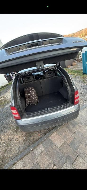 Second-hand Audi A2 110 CP (80 kW) 2002 Gri Hatchback