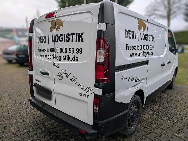 Gebraucht Opel Vivaro 121 PS (88 kW) 2018 Weiß Van / Kleinbus