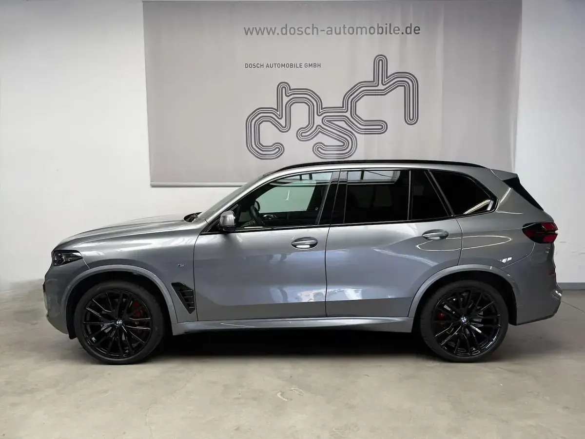 Gebraucht BMW X5 M Sport 298 PS (219 kW) 2026 Grau SUV