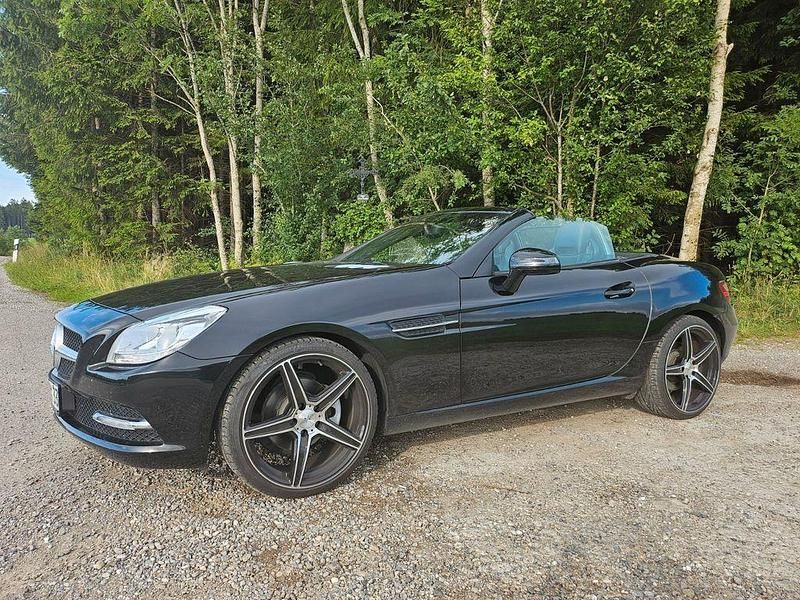 Gebraucht Mercedes SLK200 184 PS (135 kW) 2012 Schwarz Cabrio