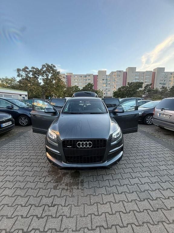 Grau Gebraucht 2010 Audi Q7 Advanced SUV | 15.000 € (Teuer) - Bild 1/4