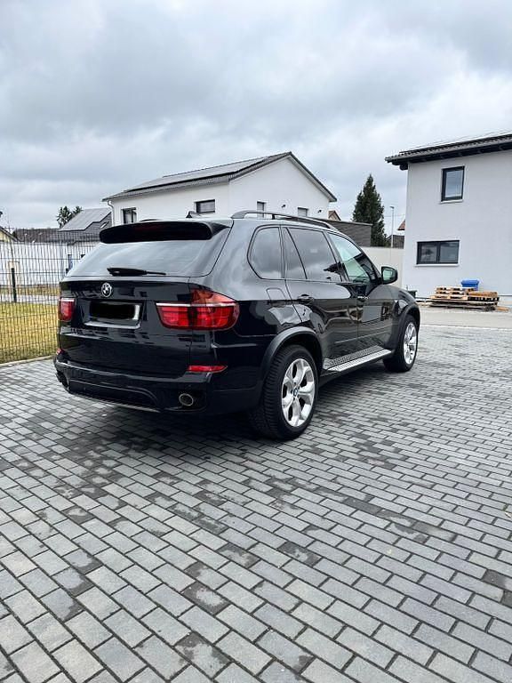 Second-hand BMW X5 Performance 306 CP (225 kW) 2011 Negru SUV