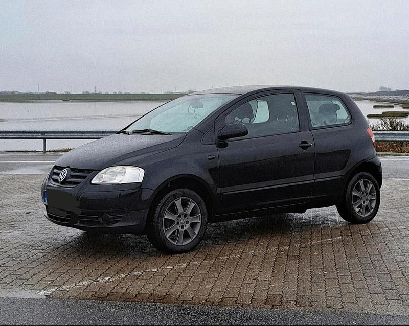Second-hand VW Fox 70 CP (51 kW) 2005 Negru Hatchback