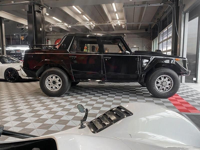 Gebraucht Lamborghini LM002 450 PS (330 kW) 1992 Schwarz Abholung