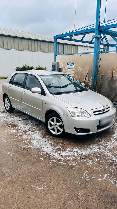 Gebraucht Toyota Corolla 90 PS (66 kW) 2005 Grau Kleinwagen