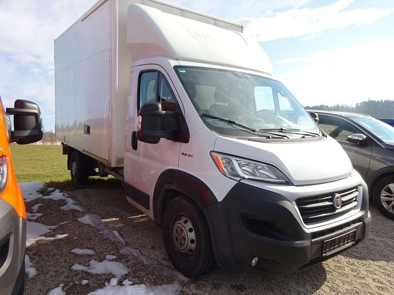 Gebraucht Fiat Ducato 148 PS (108 kW) 2018 Colore esterno (weiss pastell Van