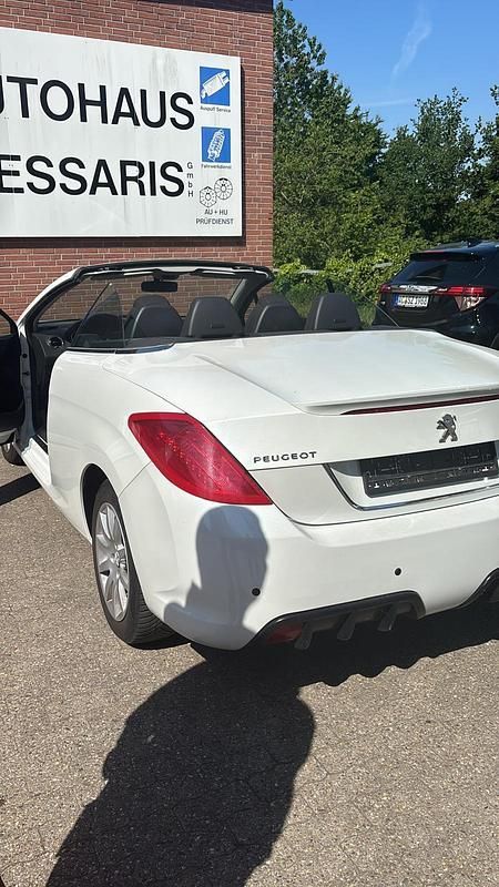 Gebraucht Peugeot 308 CC 120 PS (88 kW) 2012 Weiß Cabrio