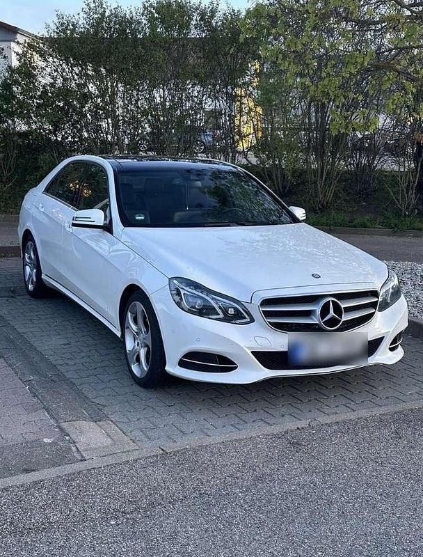 Second-hand Mercedes E250 204 CP (150 kW) 2015 Alb Berlinǎ