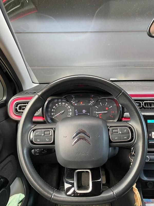 Gebraucht Citroën C3 PureTech 82 PS (60 kW) 2018 Schwarz Kleinwagen