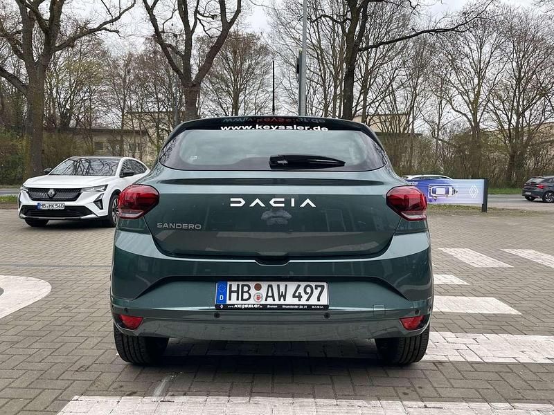 Gebraucht Dacia Sandero Expression 91 PS (66 kW) 2025 Zedergrün Kleinwagen