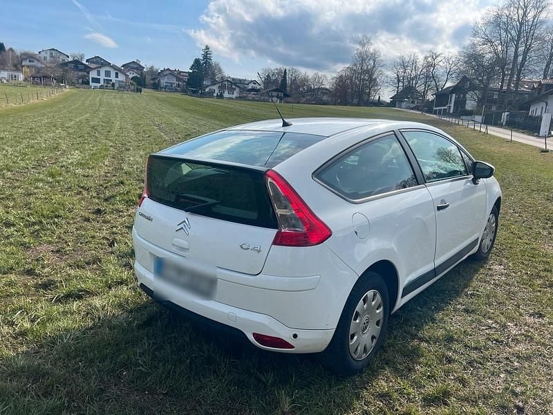 Gebraucht Citroën C4 88 PS (64 kW) 2012 Weiß Kombi