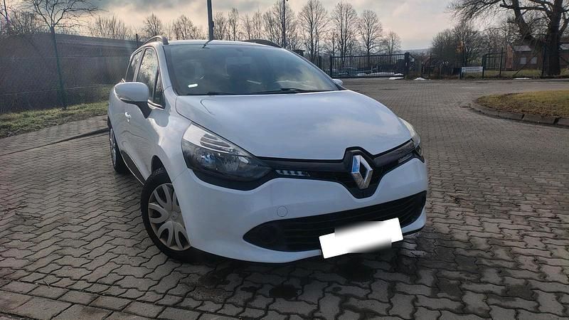 Weiß Gebraucht 2014 Renault Clio GrandTour Expression Kombi | 3.900 € (Fairer Preis) - Bild 1/4