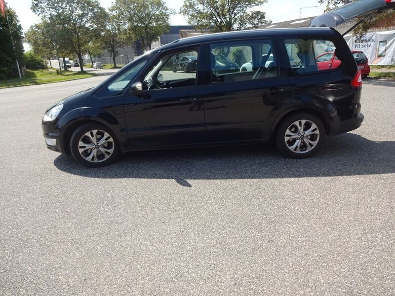 Gebraucht Ford Galaxy Trend 163 PS (119 kW) 2012 Schwarz Van / Kleinbus