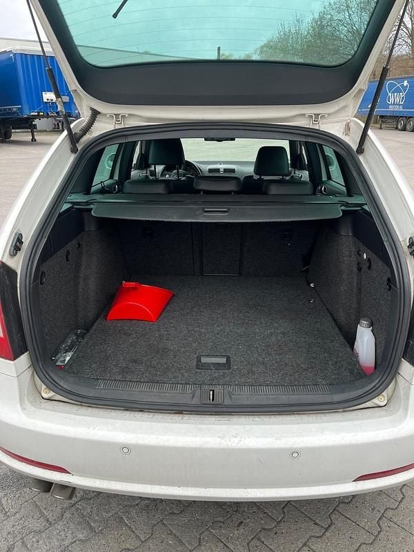 Gebraucht Skoda Octavia RS 2013 Weiß Kombi