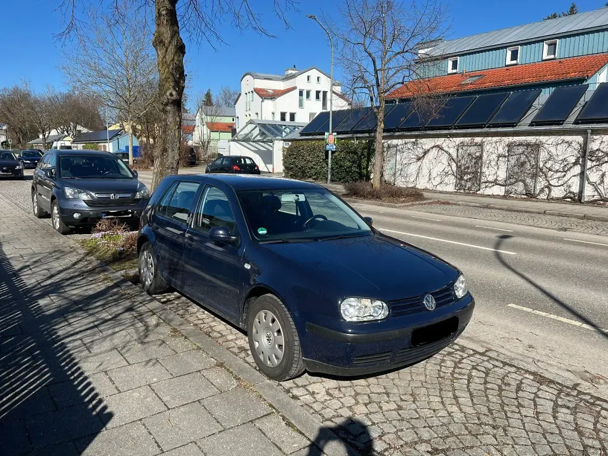 Używany VW Golf IV 75 KM (55 kW) 2003 Niebieski Hatchback