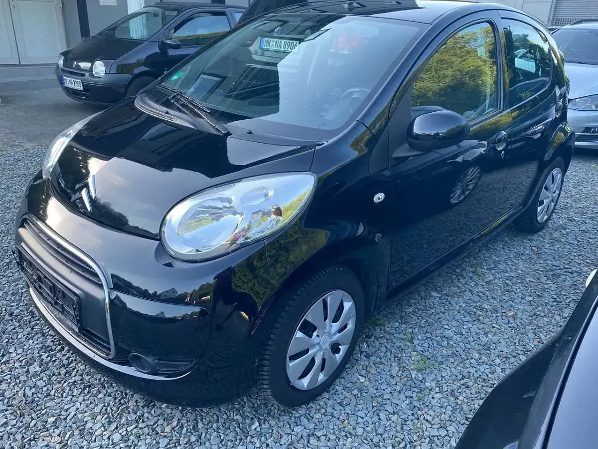 Gebraucht Citroën C1 SELECTION 68 PS (50 kW) 2011 Metallicschwarze lackieru/m Kleinwagen