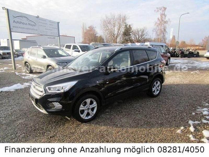 Gebraucht Ford Kuga Titanium 150 PS (110 kW) 2017 Schwarz SUV