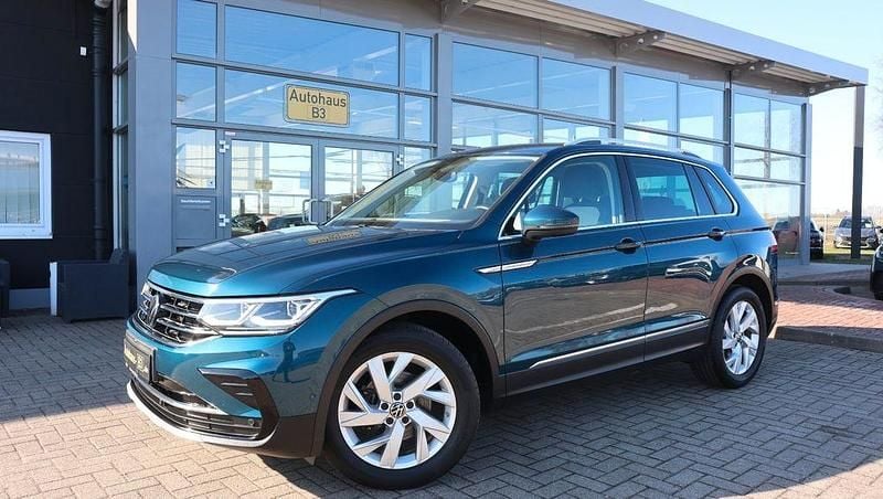Gebraucht VW Tiguan Elegance 150 PS (110 kW) 2022 Blau SUV
