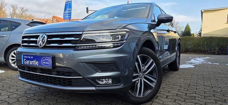 Gebraucht VW Tiguan Allspace 150 PS (110 kW) 2021 Grau SUV
