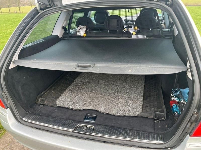 Gebraucht Mercedes E220 Avantgarde 170 PS (125 kW) 2008 Silber Kombi