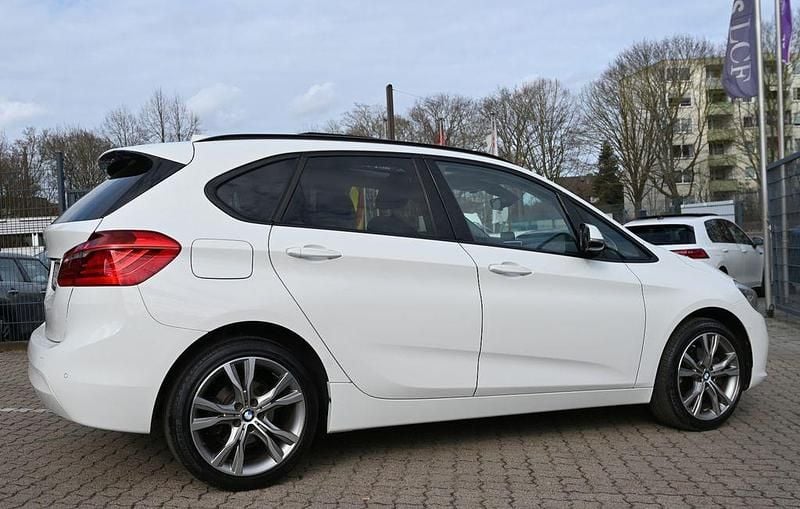 Gebraucht BMW 218 Active Tourer Advantage 136 PS (100 kW) 2016 Weiß Van / Kleinbus