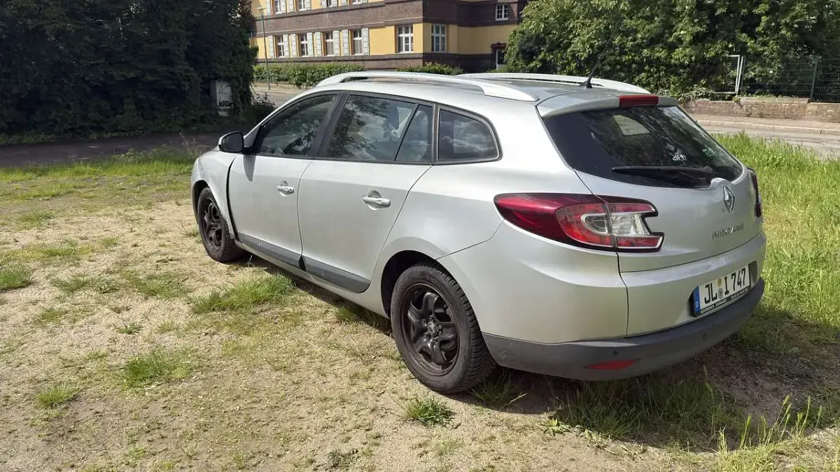 Gebraucht Renault Mégane GrandTour Expression 106 PS (77 kW) 2012 Kombi