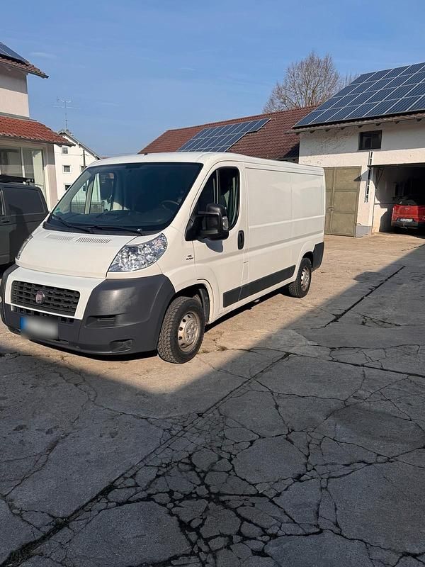 Gebraucht Fiat Ducato 115 PS (84 kW) 2012 Weiß Van