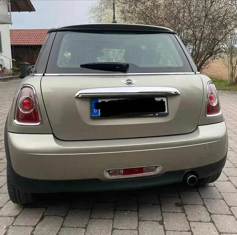Usado Mini ONE 98 HP (72 kW) 2010 Prateado Citadino