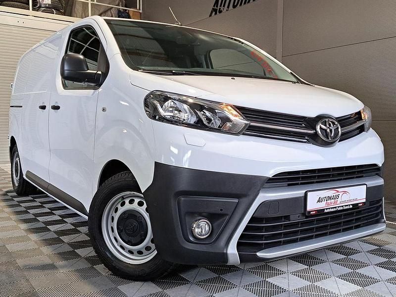 Weiß Gebraucht 2020 Toyota Proace Van | 16.970 € (Fairer Preis) - Bild 1/3