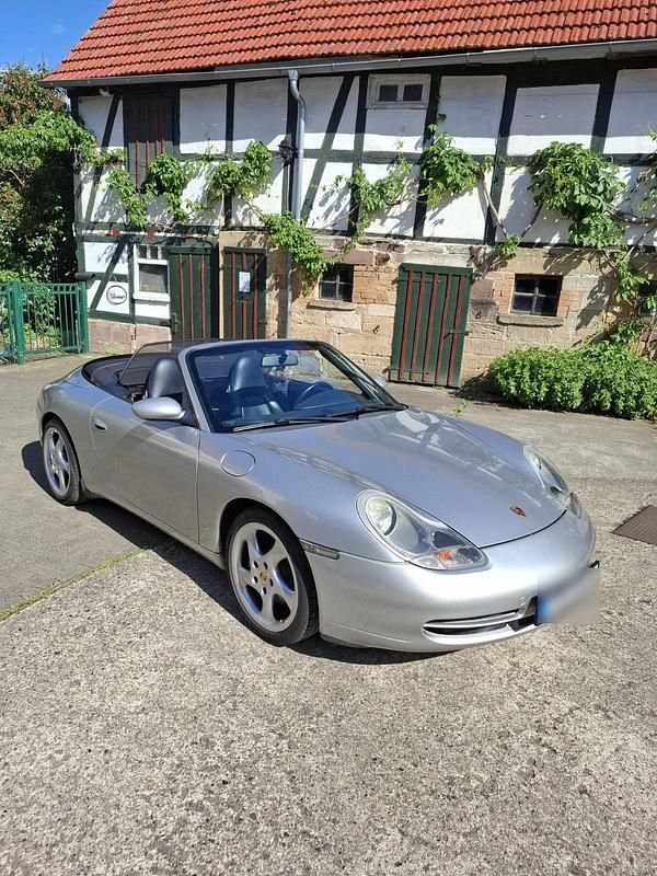 Gebraucht Porsche 996 300 PS (220 kW) 1999 Silber Cabrio