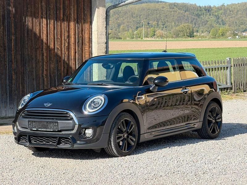 Second-hand Mini Cooper 102 CP (75 kW) 2018 Negru Hatchback