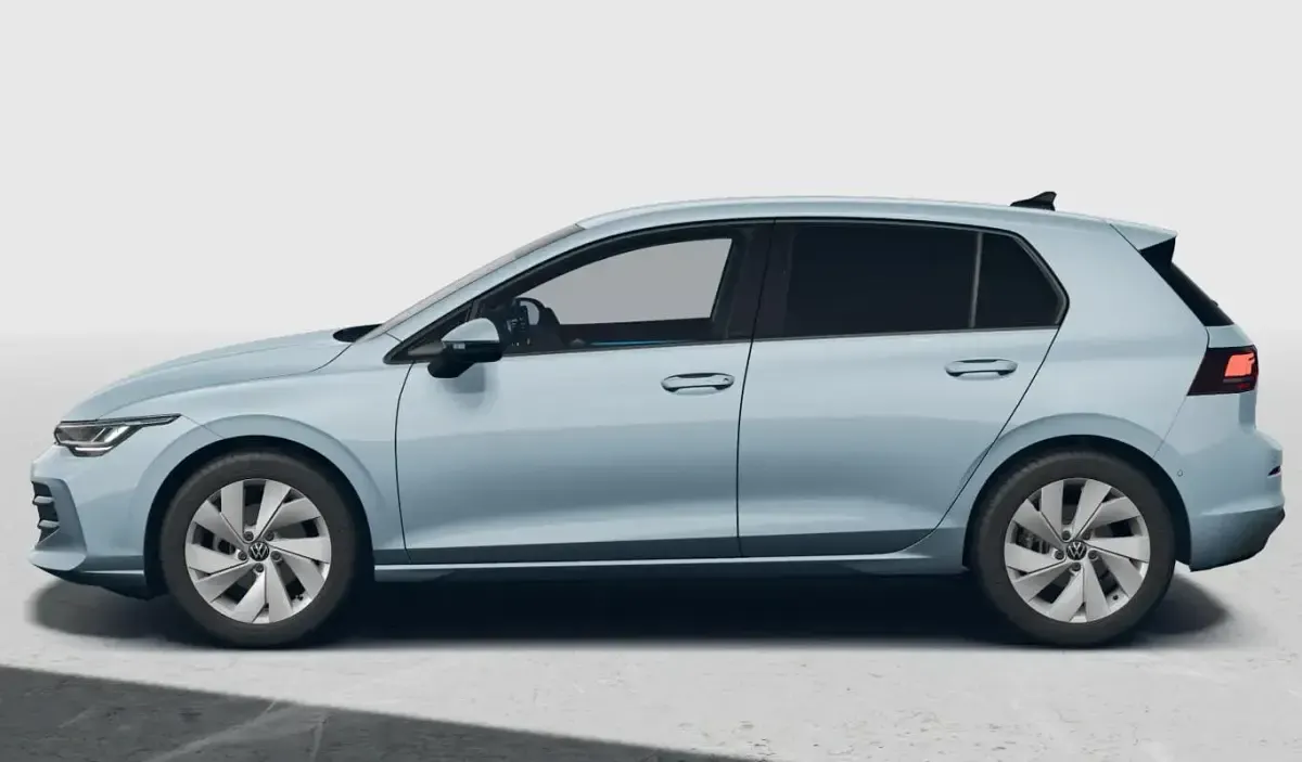 Neu VW Golf VIII 150 PS (110 kW) 2026 Oyster silver metallic Limousine