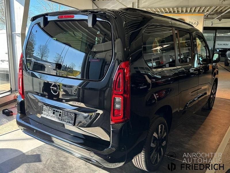 Neu Opel Combo Life 131 PS (96 kW) 2026 Schwarz Van / Kleinbus