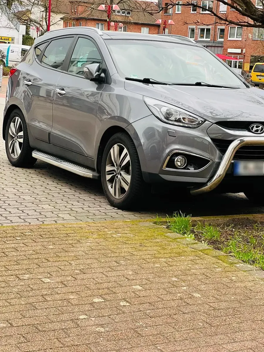 Gebraucht Hyundai ix35 163 PS (119 kW) 2015 Grau SUV