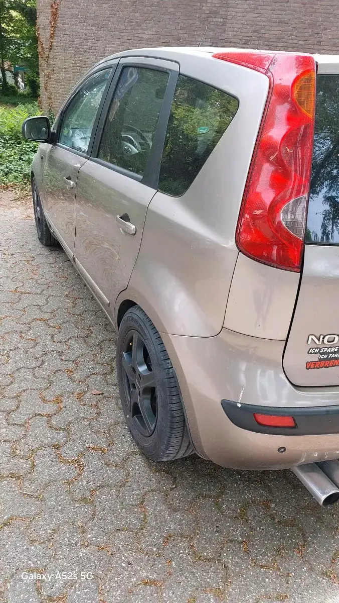 Gebraucht Nissan Note 110 PS (80 kW) 2006 Braun Kleinwagen