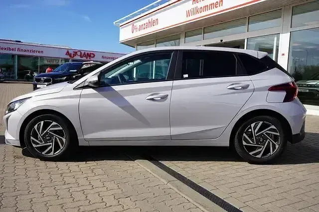 Neu Hyundai i20 79 PS (58 kW) 2025 Andere Kleinwagen