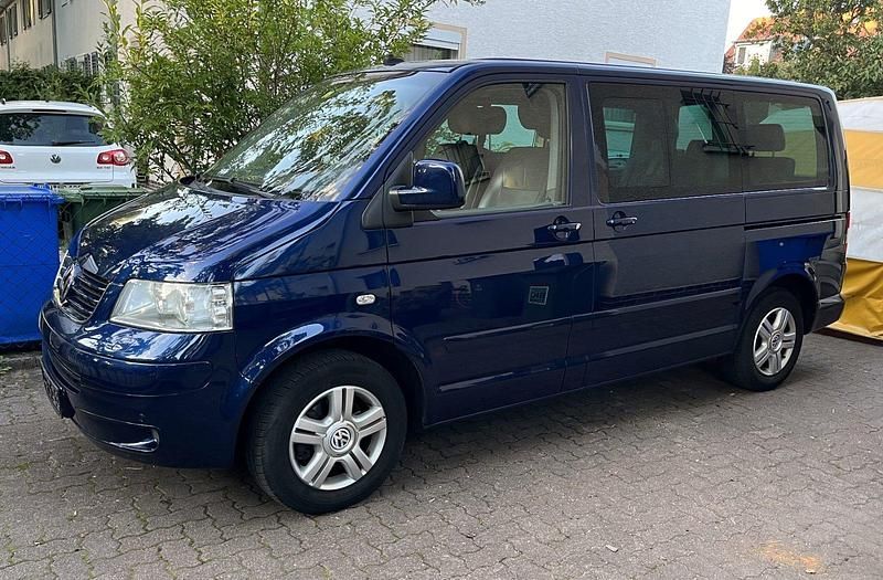 Blau Gebraucht 2006 VW T5 Van | 15.800 € (Etwas zu teuer) - Bild 1/4