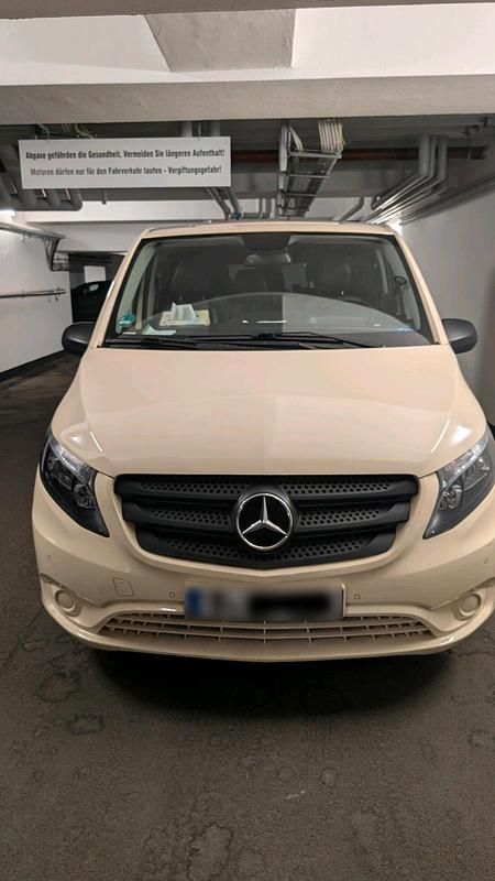 Gebraucht Mercedes Vito 163 PS (119 kW) 2018 Beige Van